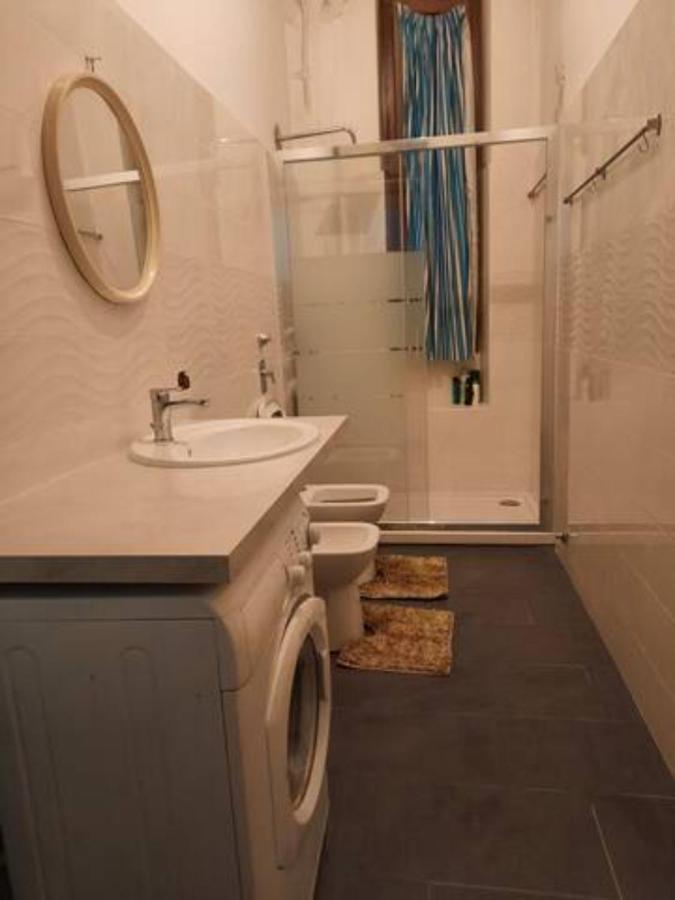 Nice And Quiet Accommodation In The City Center มิลาน ภายนอก รูปภาพ